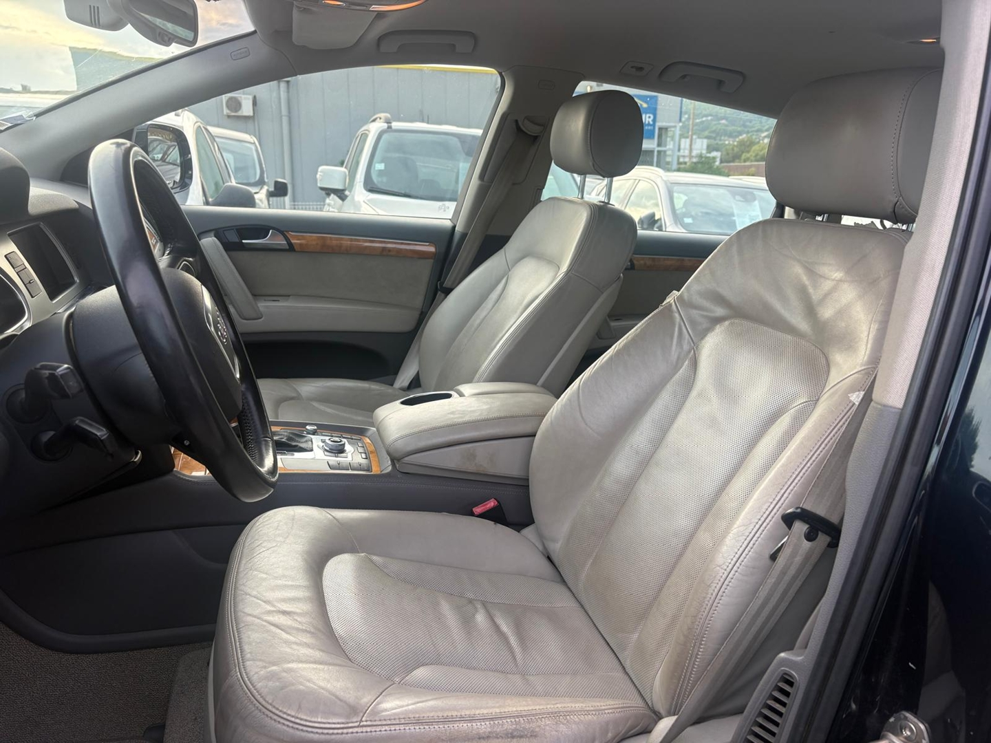 Q7