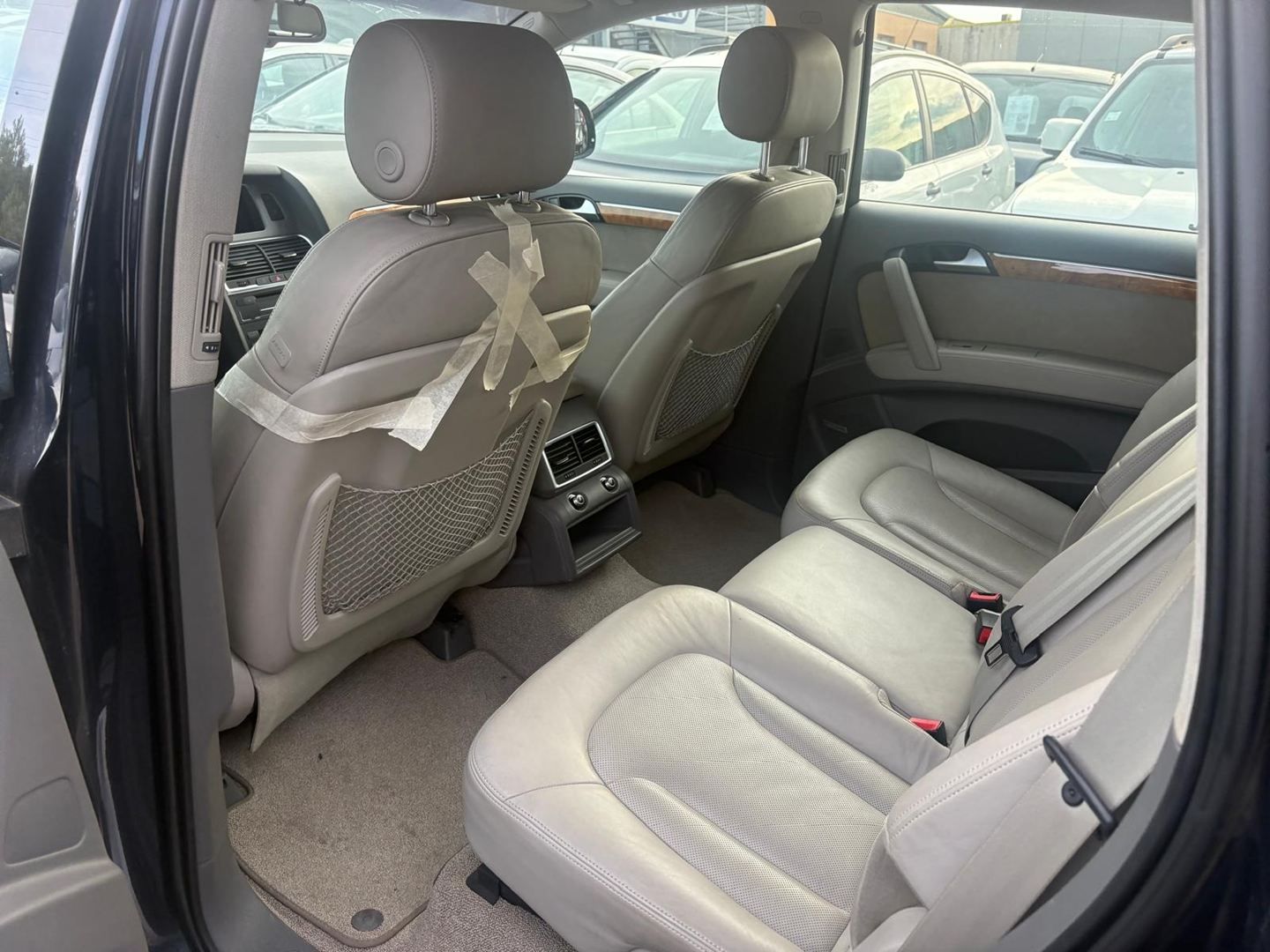 Q7