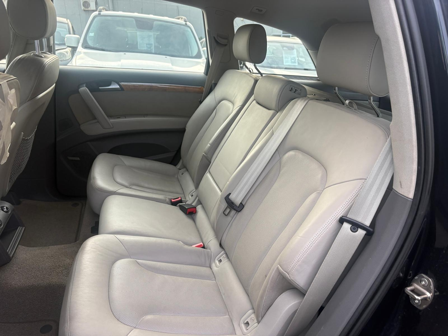 Q7