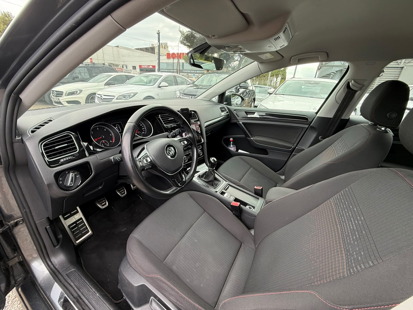 GOLF VII