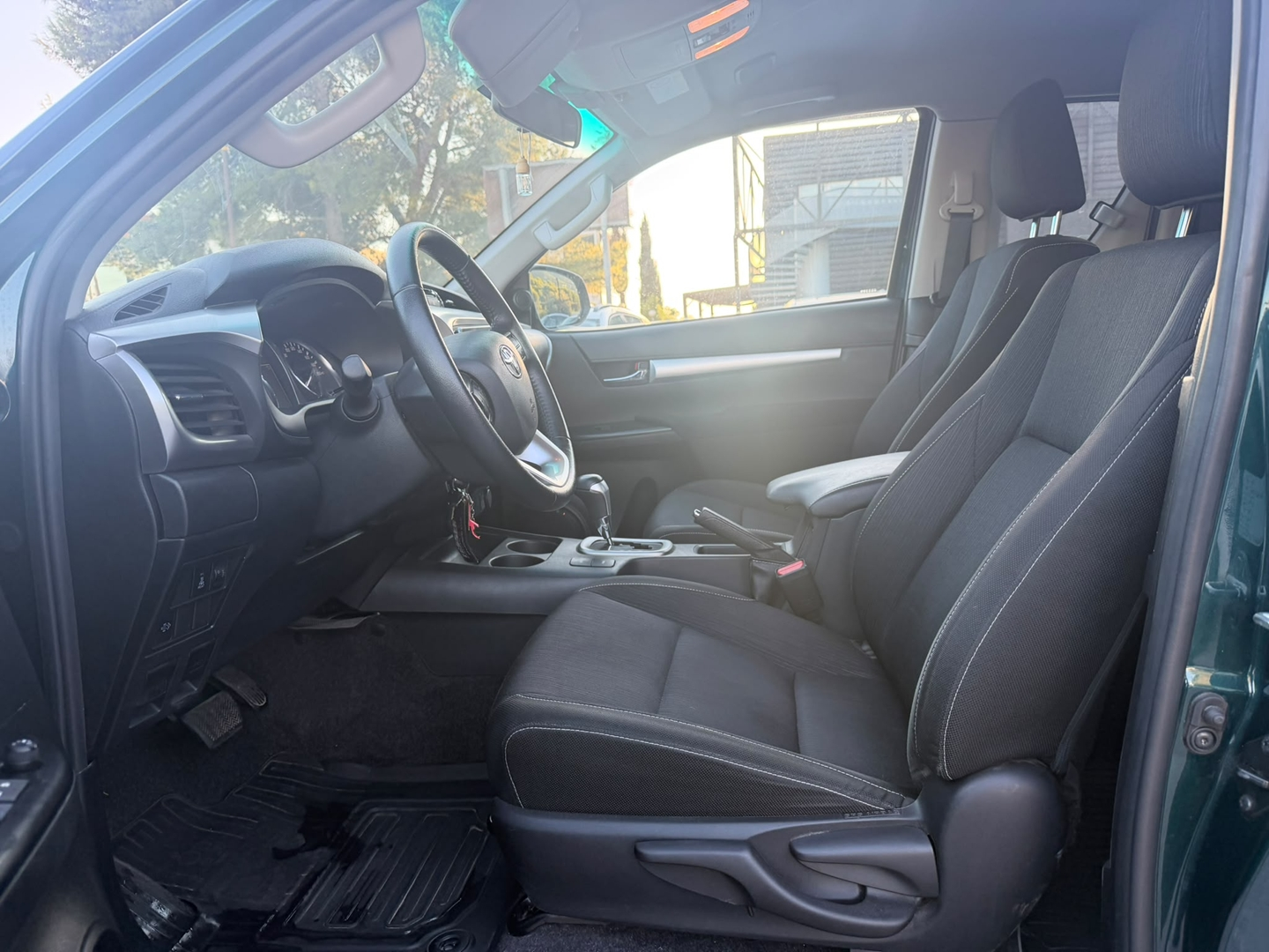 HILUX