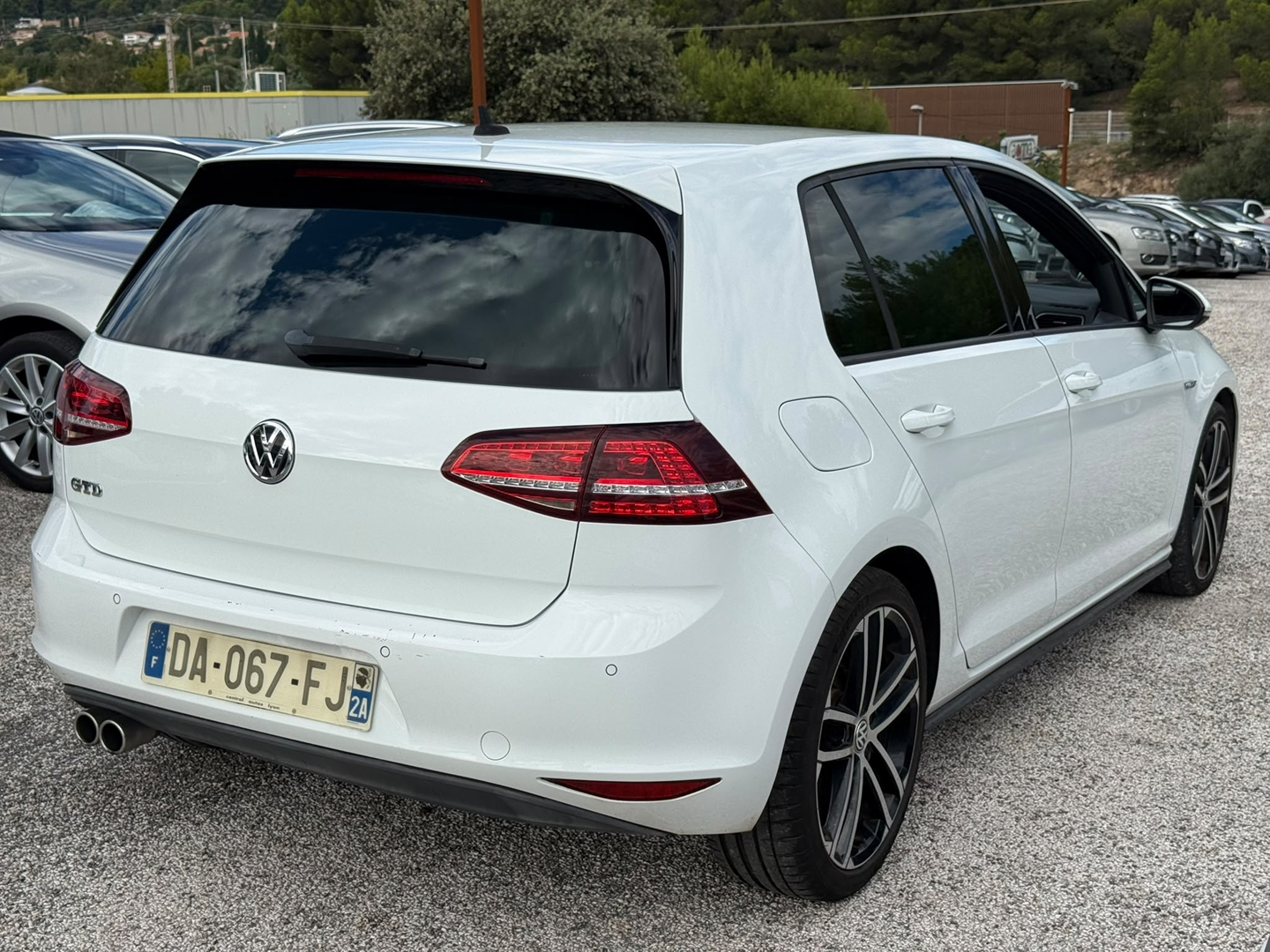 GOLF VII
