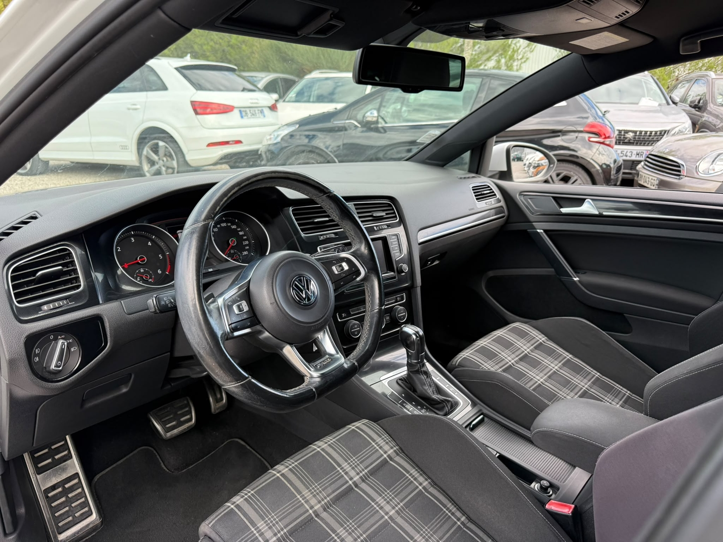 GOLF VII