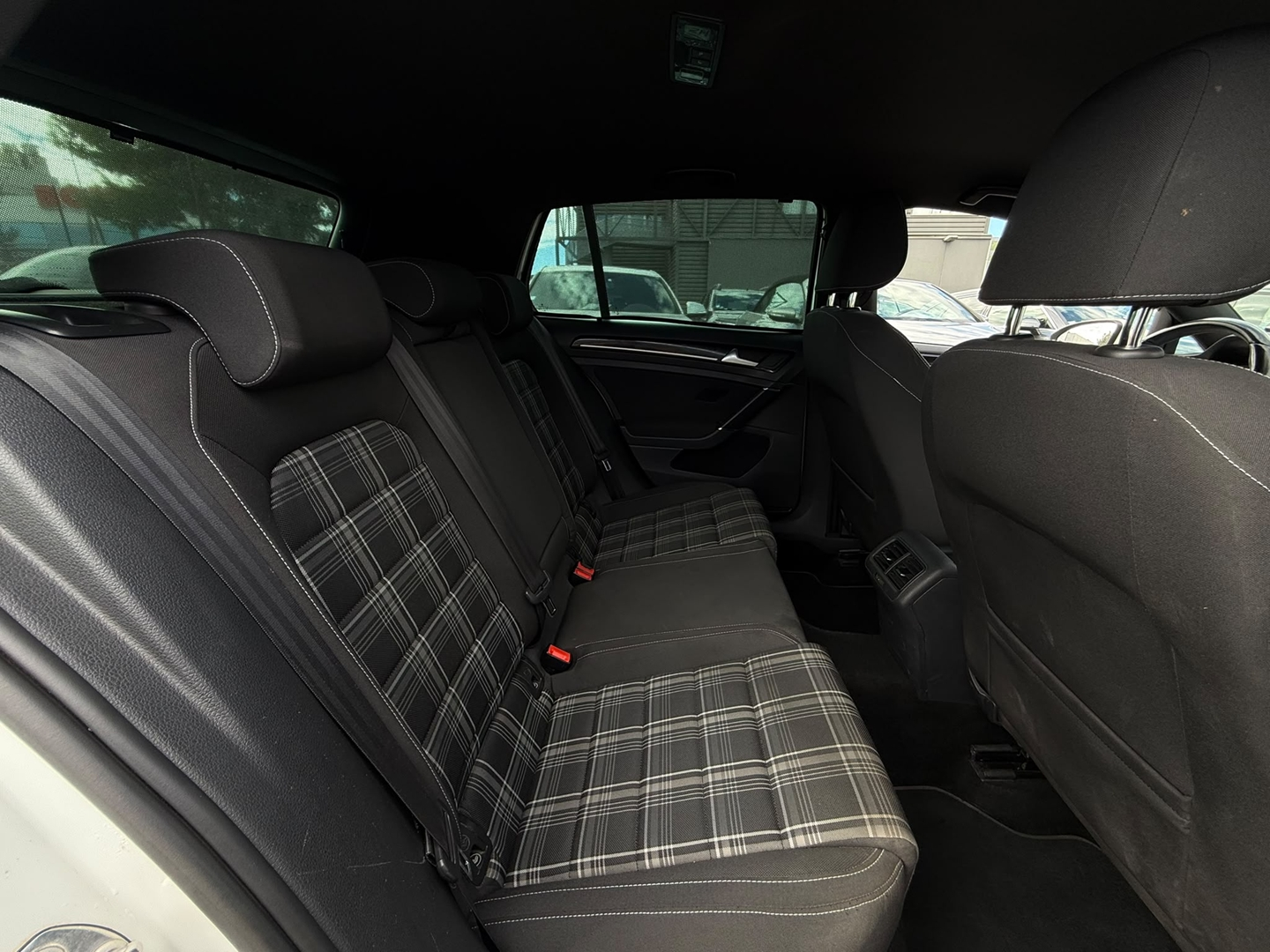 GOLF VII