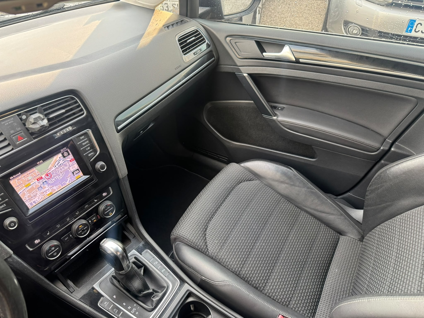 GOLF VII